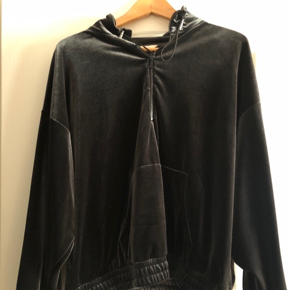 Velvet pouch pocket sweater - Picture 1 of 1